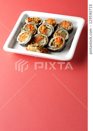 Korean-style seaweed roll kimbap Korean-style seaweed roll kimbap 129590718