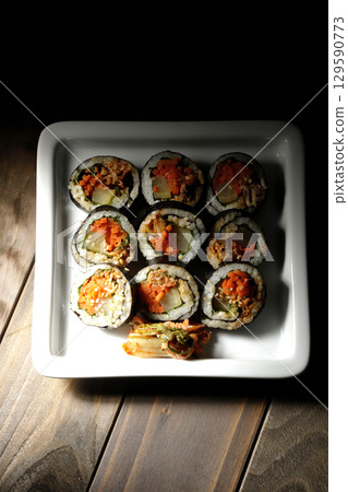 Korean-style seaweed roll kimbap Korean-style seaweed roll kimbap 129590773