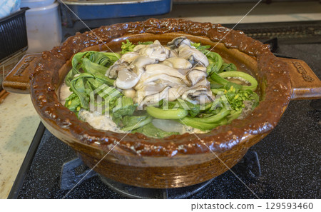 美味的牡蠣火鍋 美味的牡蠣火鍋 129593460