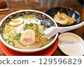Salt ramen 129596829