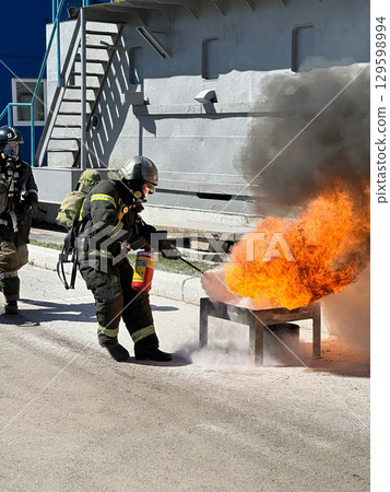 Firefighter Training in Action: Emergency Response Drills 129598994