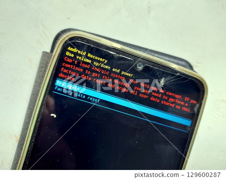 Android Device Shows Recovery Mode After a Crash During System Operation Android Device Shows Recovery Mode After a Crash During System Operation 129600287