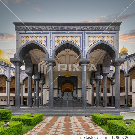 Grand Entrance of Jame' Asr Hassanil Bolkiah Mosque, Bandar Seri Begawan, Brunei Grand Entrance of Jame' Asr Hassanil Bolkiah Mosque, Bandar Seri Begawan, Brunei 129602262