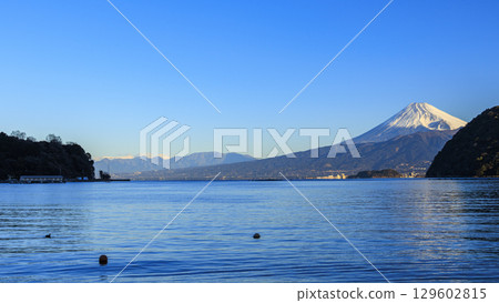 View of Suruga Bay and Mt. Fuji from Mitsuhama 129602815