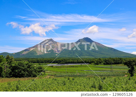 Mount Komagatake, Hokkaido (Hokkaido, July) Mount Komagatake, Hokkaido (Hokkaido, July) 129605126