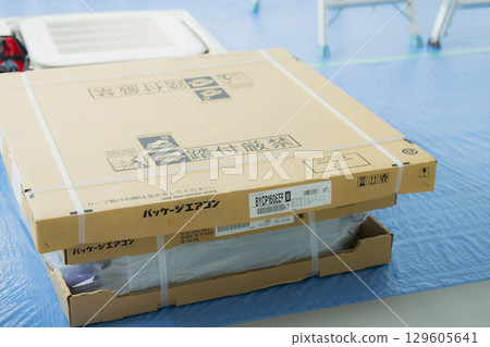 Commercial air conditioner replacement work Commercial air conditioner replacement work 129605641