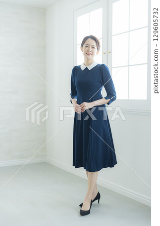 一個中年婦女的肖像 一個中年婦女的肖像 129605732