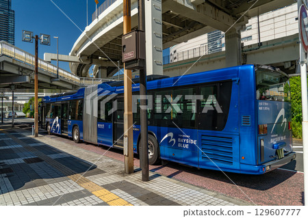 A large bus parked at Yokohama Station A large bus parked at Yokohama Station 129607777