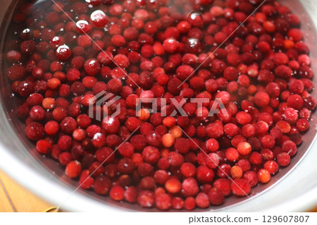 山桃泡水 129607807