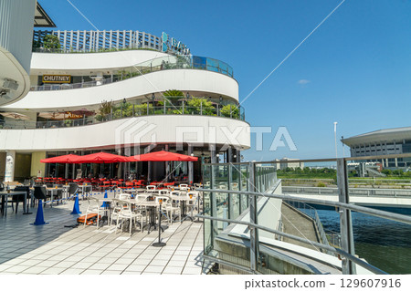 Scenery of the Yokohama Bay Area 129607916