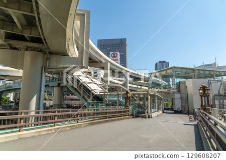 橫濱車站前、首都高速入口處 129608207