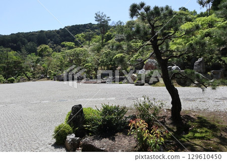 Early summer scenery at the historic Nanzenji Temple in Kyoto Early summer scenery at the historic Nanzenji Temple in Kyoto 129610450