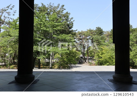 京都歷史悠久的南禪寺的初夏風景 129610543