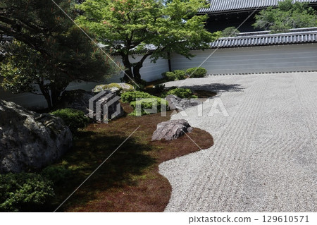 Early summer scenery at the historic Nanzenji Temple in Kyoto 129610571
