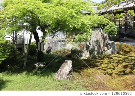 Early summer scenery at the historic Nanzenji Temple in Kyoto Early summer scenery at the historic Nanzenji Temple in Kyoto 129610593