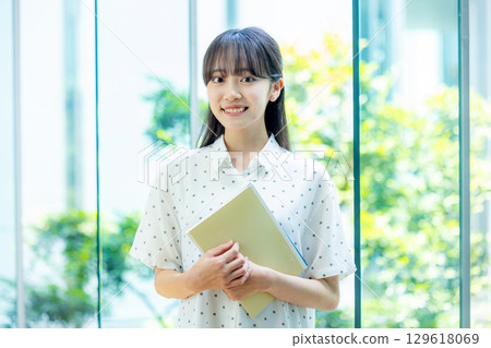 女大學生 129618069