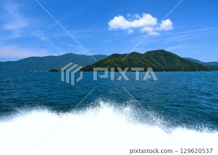 Wave spray seen from the ship Wave spray seen from the ship 129620537