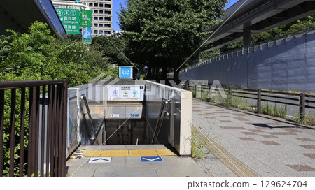 東京地鐵銀座線、丸之內線赤坂見附站7號出口 東京地鐵銀座線、丸之內線赤坂見附站7號出口 129624704