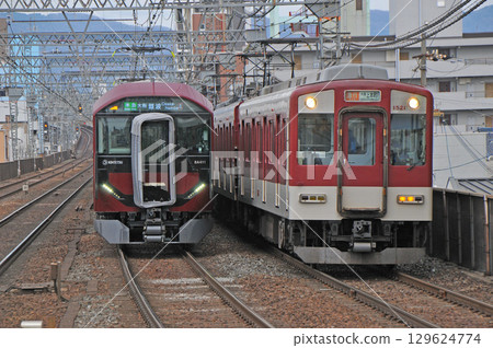 Kintetsu train Kintetsu train 129624774