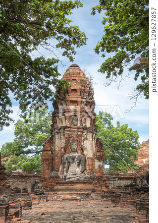 Ruins of Ayutthaya, Kingdom of Thailand 129627857