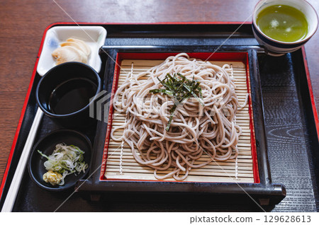 Zaru soba 129628613