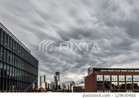 View towards South Yarra from Cremorne in Australia 129630488