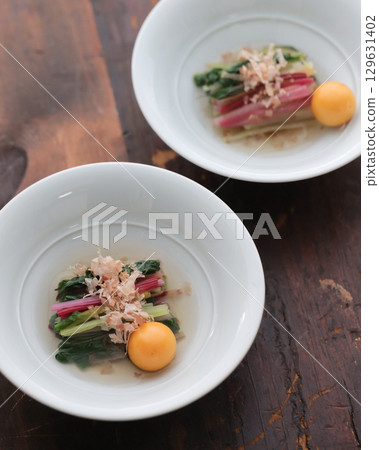 Swiss chard and ground cherry salad 129631402