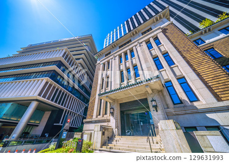 日本東京城市景觀，包括九段會館露台的景色（8 月 15 日） 129631993