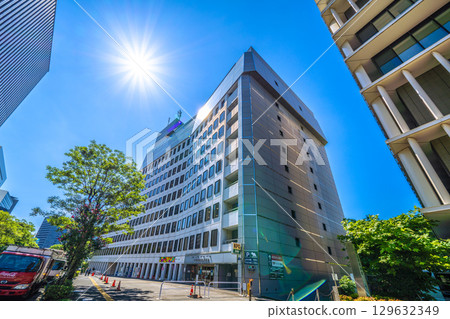 Tokyo cityscape in Japan, with a view of the Chiyoda Ward Tourism Association and other facilities (August 15th) Tokyo cityscape in Japan, with a view of the Chiyoda Ward Tourism Association and other facilities (August 15th) 129632349