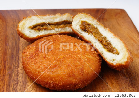 美味的咖哩麵包 129633862