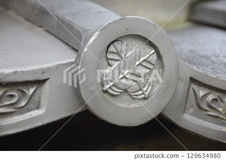 「Asano Taka」的屋頂瓦片（兵庫縣赤穗市刈谷市波岳寺/刈谷 1992 年） 129634980