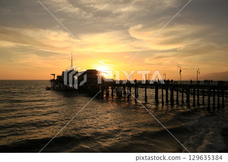 Sunset over Santa Monica Pier Sunset over Santa Monica Pier 129635384