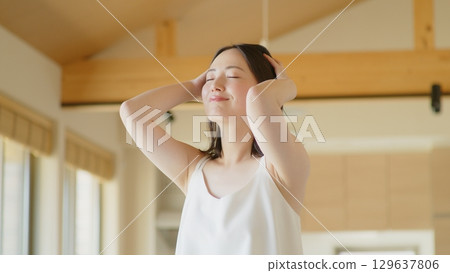 20多歲女性護髮圖片 129637806