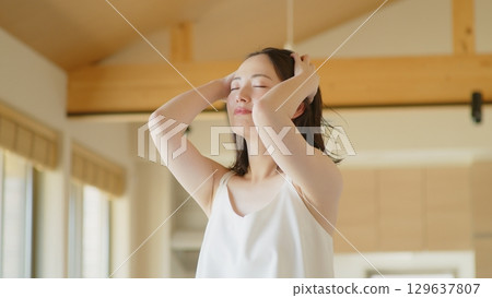 20多歲女性護髮圖片 129637807