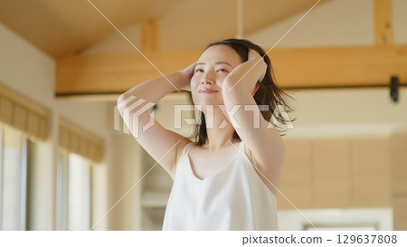 20多歲女性護髮圖片 129637808