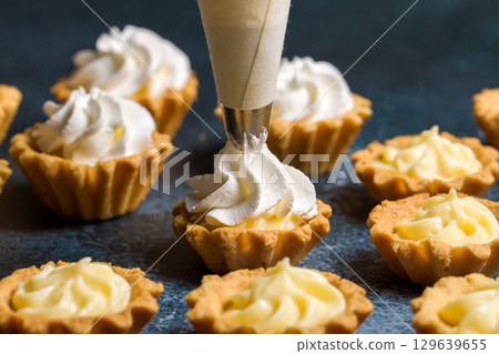 Shortbread fruit basket Shortbread fruit basket 129639655
