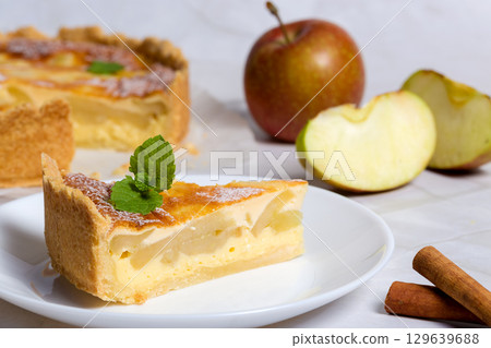Homemade apple pie Homemade apple pie 129639688