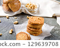 Oatmeal cookies with cashew nuts 129639708