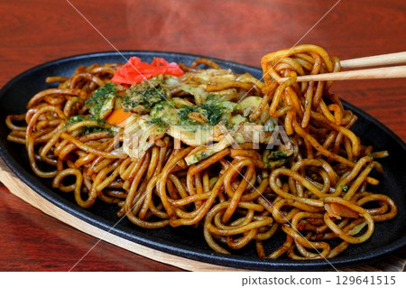 Sauce Fried Noodles Sauce Fried Noodles 129641515