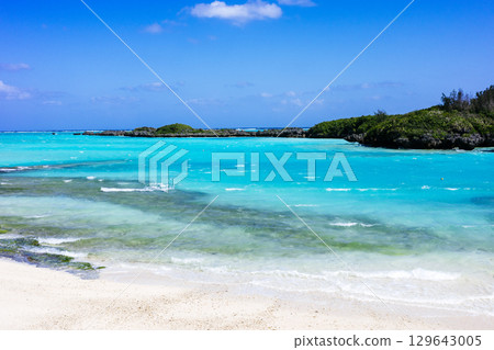 Sea of Yoron Island 129643005