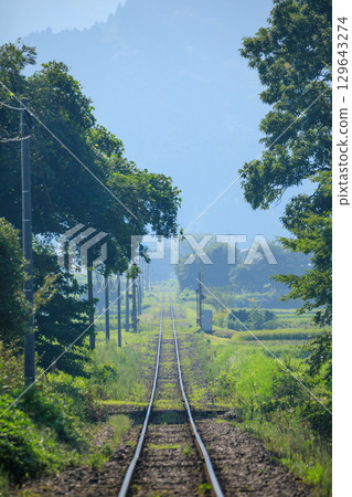熊本縣阿蘇地區南阿蘇鐵道見晴台站的夏日景色 熊本縣阿蘇地區南阿蘇鐵道見晴台站的夏日景色 129643274