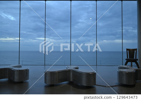 咖啡廳海景 129643473