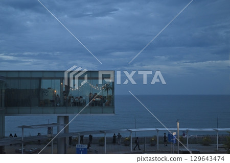 俯瞰大海的度假小鎮 俯瞰大海的度假小鎮 129643474