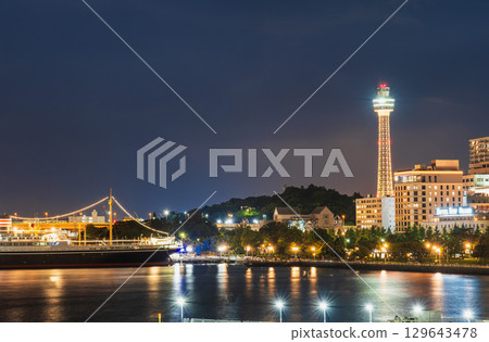 Yokohama night view: Marine Tower and Hikawa Maru 129643478