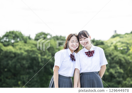 高中女生肖像 129644978