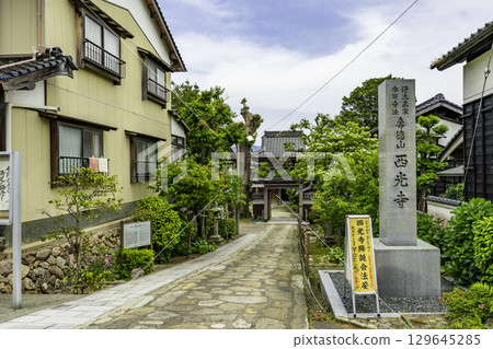 Hamasaka Ajiwara Path, Saikoji Temple, Main Gate, Shinonsen Town, Hyogo Prefecture 129645285