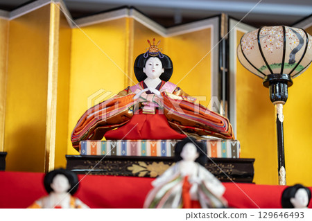 Hina dolls for the Girls' Festival, old Hina dolls 129646493