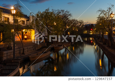 岡山縣倉敷市的冬天－夜晚的倉敷美觀地區 129647157