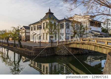 冬季的岡山縣倉敷市 - 清晨的倉敷美觀地區 129647161