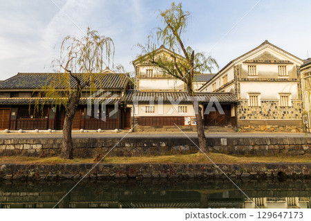 冬季的岡山縣倉敷市 - 清晨的倉敷美觀地區 129647173